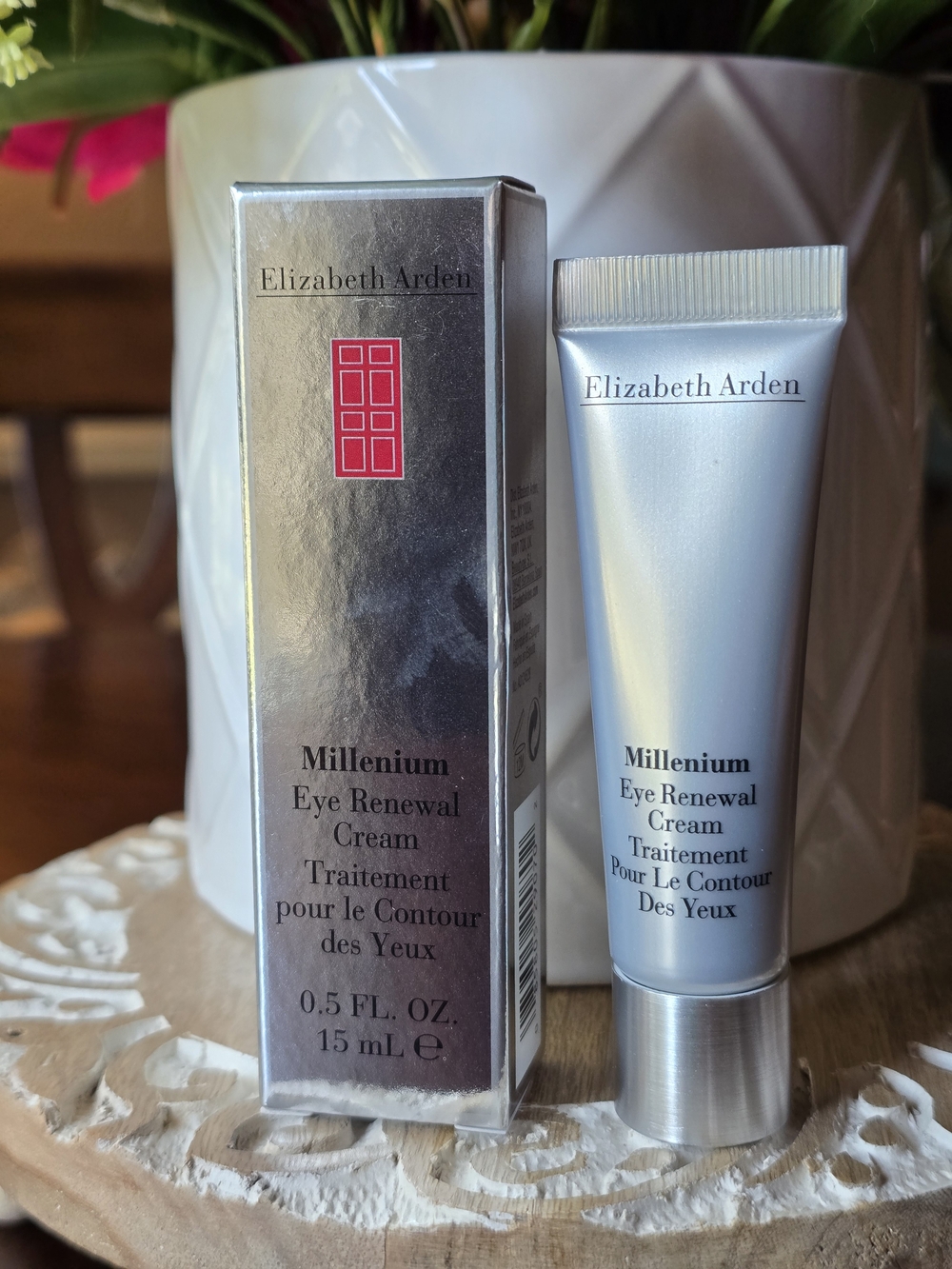 Elizabeth Arden Millenium Eye Renewal Cream 15ml/.5fl oz NIB